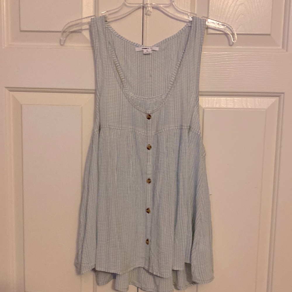O'Neill Women's top, XL, Front button closure, contrast stitching, relaxed fit